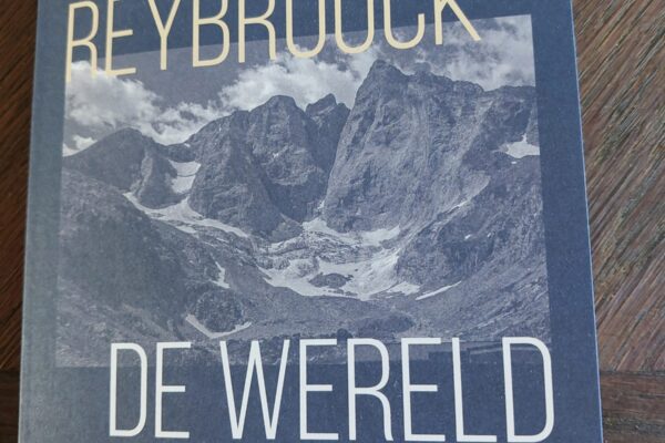Boekbespreking ‘De wereld en de aarde’ van David van Reybrouck