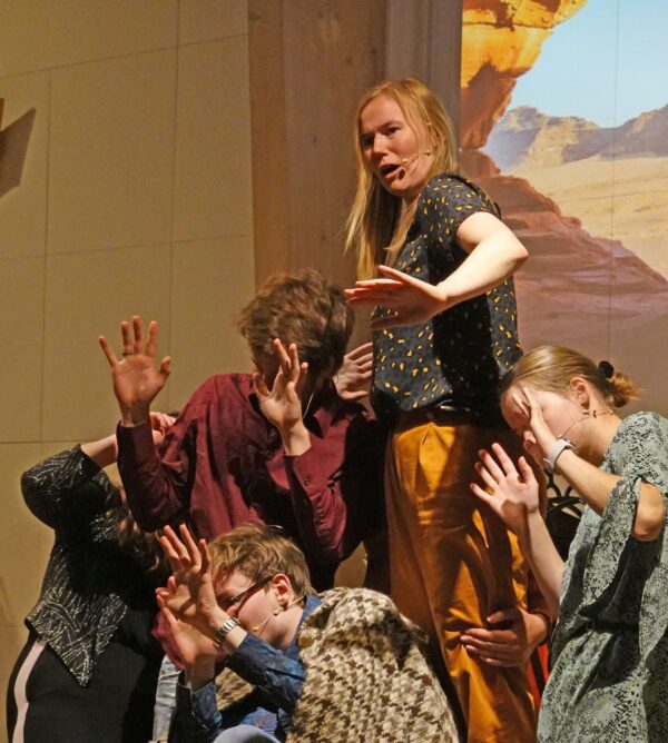 Theatervoorstelling “Stemmen uit de Woestijn” door Theatergroep  Landlopers Weilandklooster Gouda